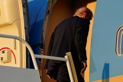 ترامب يلمح لـ"التخلي عن الناتو"