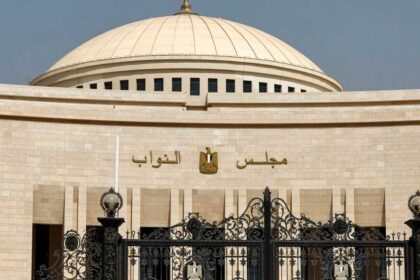 مصر.. "النواب والشيوخ" يدينان اعتداءات إيران على دول الخليج