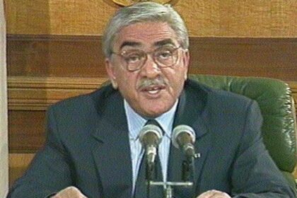 وفاة رئيس الجزائر الأسبق اليامين زروال