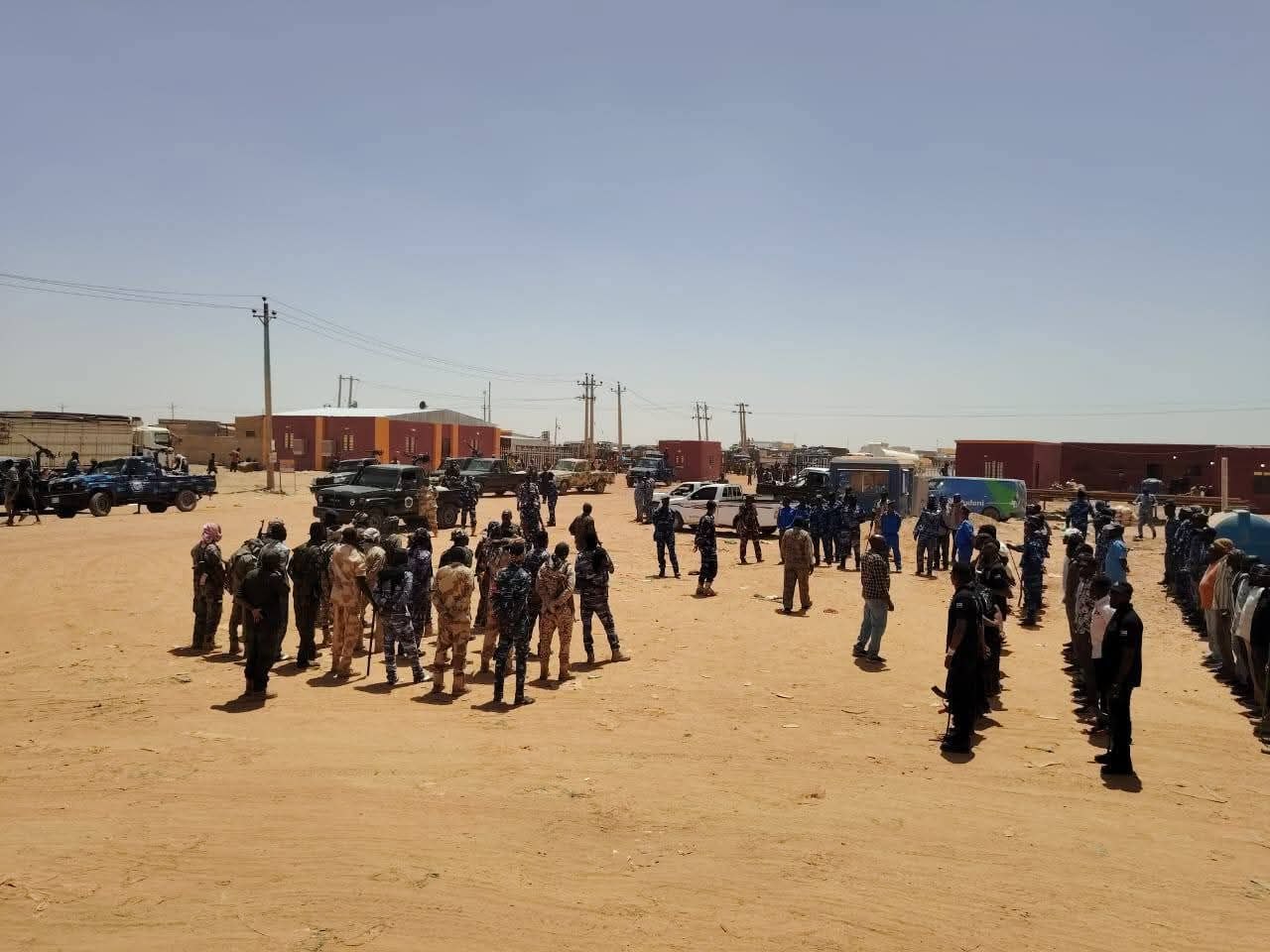 حملة أمنيةتداهم سوق الطواحين بمنطقة دارمالي في أبو حمد