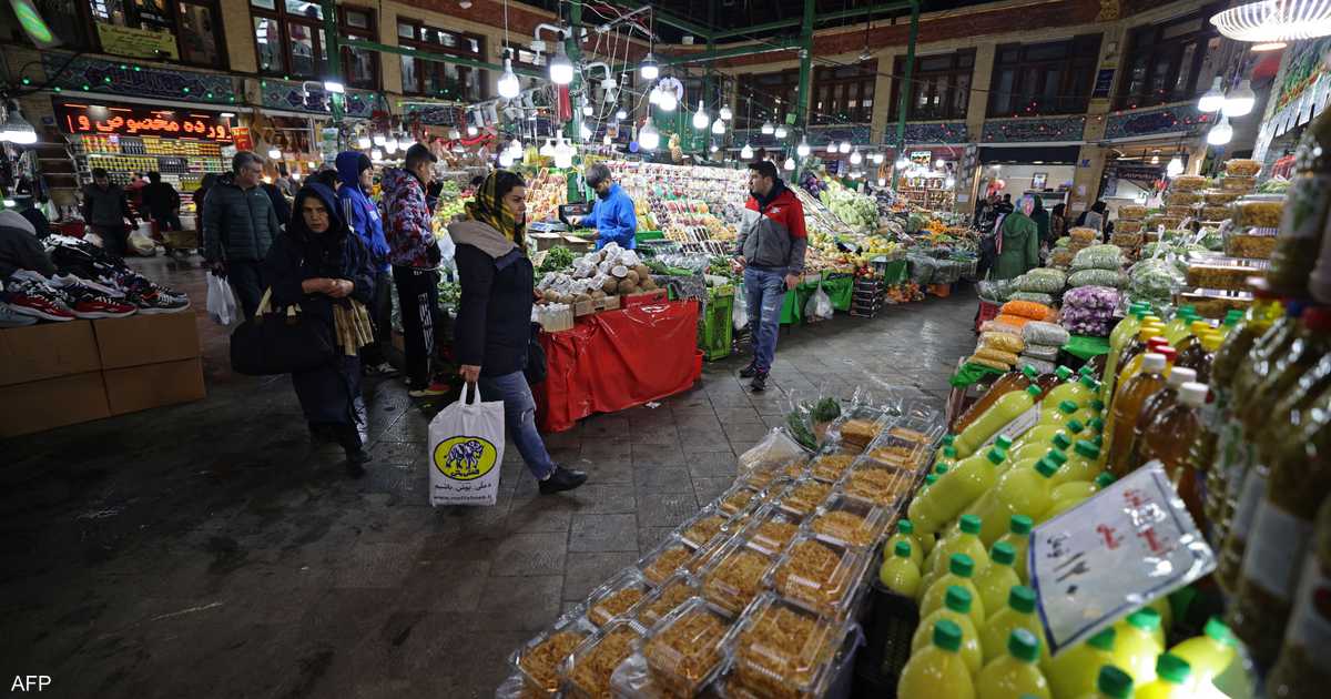 التضخم في إيران يقفز إلى 50.6% وسط تداعيات الحرب