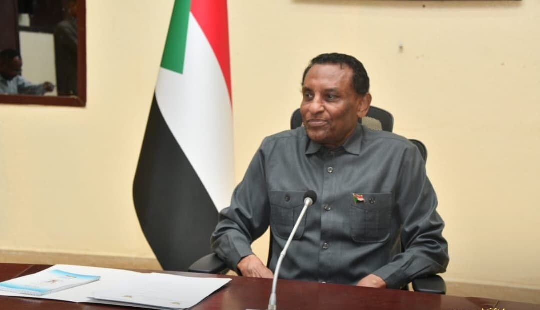 رئيس الوزراء يعلن قرارات لمكافحة الفساد وإزالة 55 نقطة جبايات