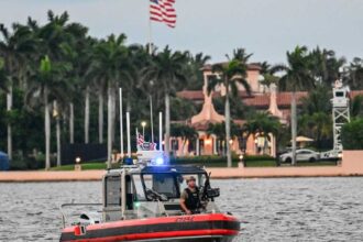 طائرة تخترق منطقة حظر الطيران قرب مقر إقامة ترامب