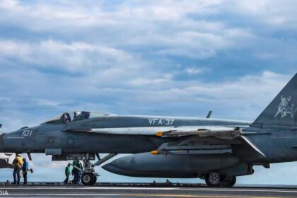 "سنتكوم": عملية "الغضب الملحمي" تركز على تدمير صواريخ إيران