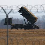 وكالة “بلومبرغ” تكشف عن مأزق في قطر والإمارات بعد نفاد صواريخ الدفاع الجوي