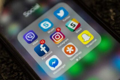 أستراليا تتهم تطبيقات السوشال ميديا بخرق حظر استخدام الأطفال