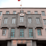 مقتل عسكري تركي وموظفَيْن تقنيين إثر سقوط المروحية القطرية