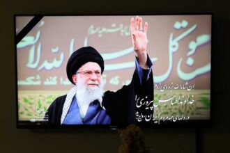 تقرير: الذكاء الاصطناعي والكاميرات قادا إلى اغتيال خامنئي