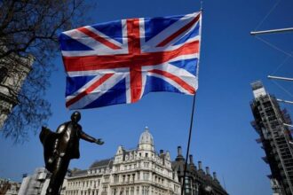 بريطانيا توقف منح تأشيرات الدراسة للطلاب السودانيين