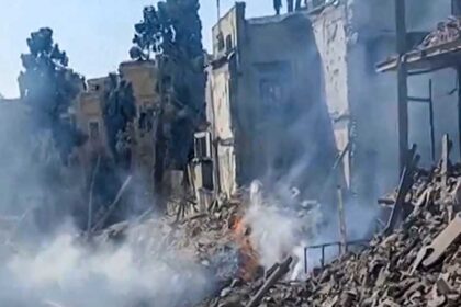 وسائل إعلام إيرانية تعلن مقتل ابنة خامنئي وحفيدته