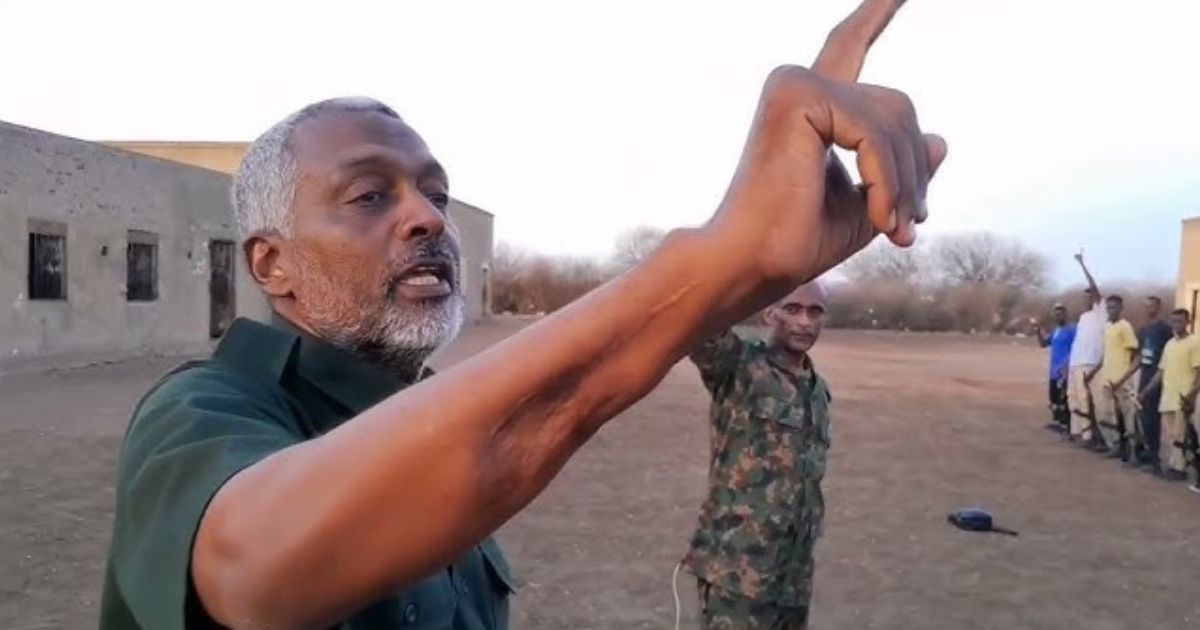 قيادي إسلامي سوداني يهدد بالذهب إلى إيران ويقول: “ترامب راسو سخن”