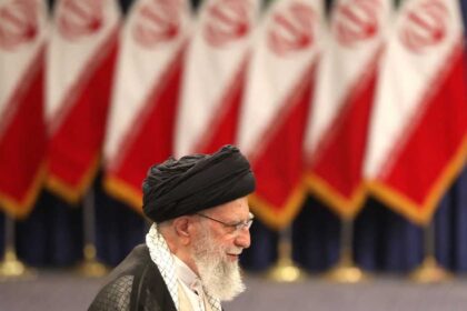 إيران.. "إدارة انتقالية ثلاثية" بعد مقتل خامنئي