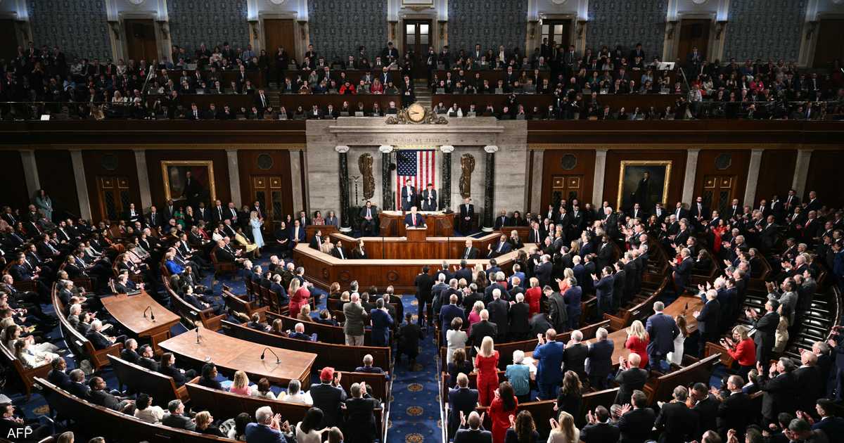 مشرعون أميركيون تجهون للتصويت على قرار لتقييد صلاحيات الحرب