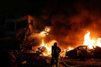 مقتل إسرائيلية في هجوم صاروخي إيراني على تل أبيب