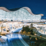 وفاة و7 إصابات جراء اعتراض مسيرة قرب مطار زايد الدولي