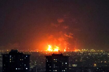 استهداف مواقع النفط بإيران.. حديث عن "مرحلة جديدة"