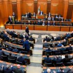 مجلس النواب اللبناني يمدد ولايته لعامين مع احتدام الحرب