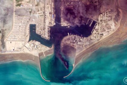 تقرير يكشف سر سفينتين من الصين لإيران.. وعلاقتهما بالصواريخ