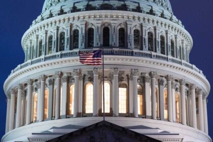 الديمقراطيون يهددون بعرقلة مجلس الشيوخ بسبب حرب إيران