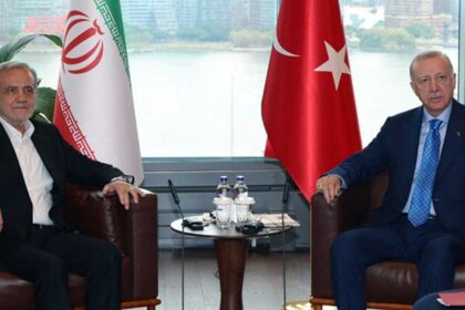 بعد الصاروخين.. أول تواصل بين تركيا وإيران