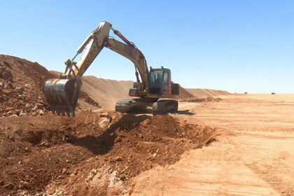 خطوة مفاجئة من الدعم السريع بحفر خندق ضخم