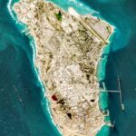 يفكر فيها منذ 1988.. هل يحتل ترامب جزيرة "الكنز الإيراني"؟