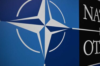 اجتماع بين "الناتو" وممثلي دول خليجية لبحث التوتر في المنطقة