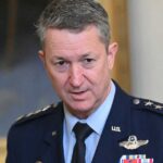 الجيش الأميركي يعلن مهاجمة سفن زرع ألغام إيرانية