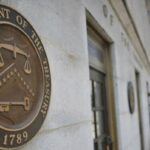 سفارة السودان في واشنطن تستأجر “لوبي كلينتون” بـ720 ألف دولار سنوياً