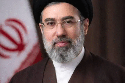 مجتبى خامنئي مرشدًا أعلى لإيران خلفا لوالده