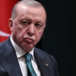 أردوغان: يتعيّن وقف الحرب قبل أن تشعل المنطقة بأكملها