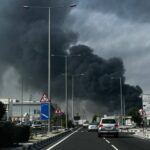 الإمارات تتعرض لخسائر ضخمة وتعلن إغلاق سفارتها في إيران