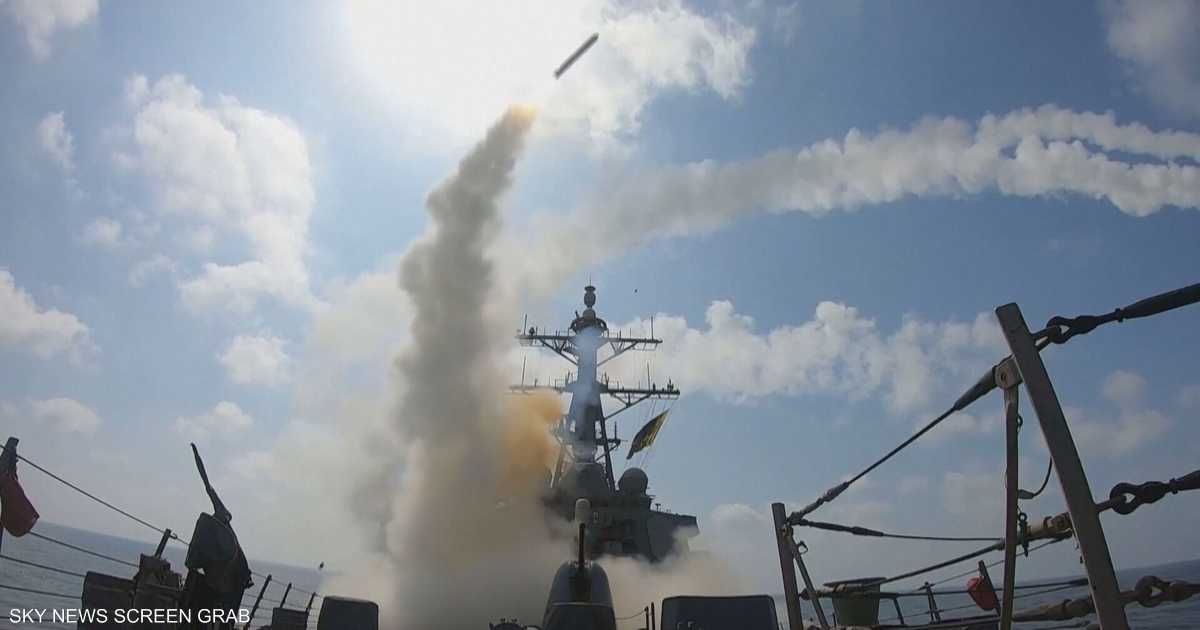 خاصإيران بين الدولة المنهارة.. وخيار "الميليشيا العابرة"