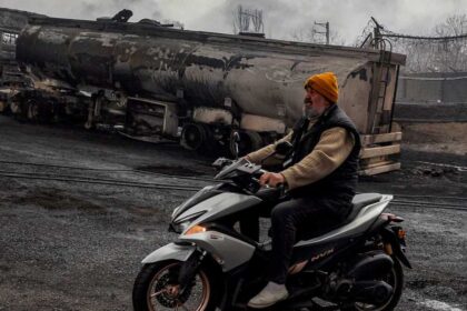 طرق أطول وعبور أصعب.. ماذا يحدث على حدود إيران؟