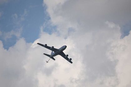 تحطم طائرة أميركية للتزود بالوقود غرب العراق