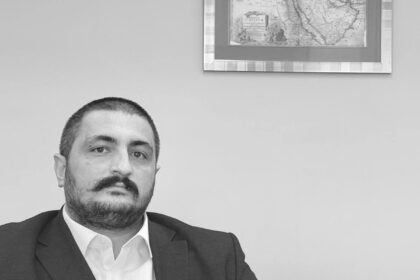 صحفي تركي يكشف أسباب انتصارات حققها الجيش السوداني