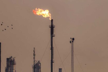 العراق.. سقوط مسيّرتين قرب حقل مجنون النفطي