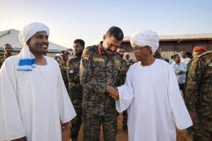 تكريم كيكل واهدائه سيارة لكزس مصفحة سعرها 265 ألف دولار