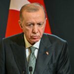 صاروخ إيراني ثالث بالأجواء التركية.. وأردغان يتوعد برد متزن