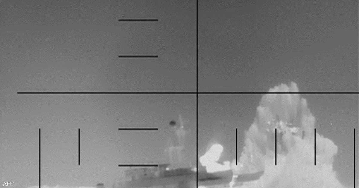 طائرة تعيد جثامين 84 بحارا إيرانيا وطاقما عالقا من الهند