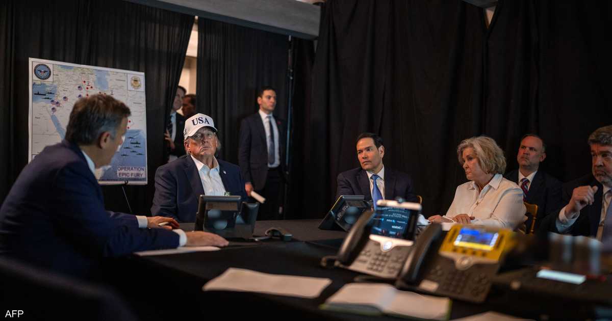متى وكيف.. مساعدو ترامب يتنافسون للتأثير على نتيجة حرب إيران