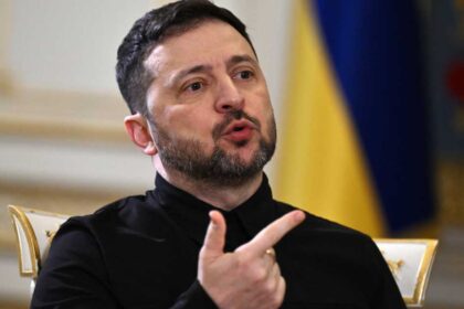 زيلينسكي يشعر بـ"الابتزاز" بشأن قروض من الاتحاد الأوروبي