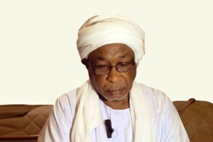 عثمان كبر يصدر توضيحًا بشأن فيديو مسرب يهاجم فيه البرهان