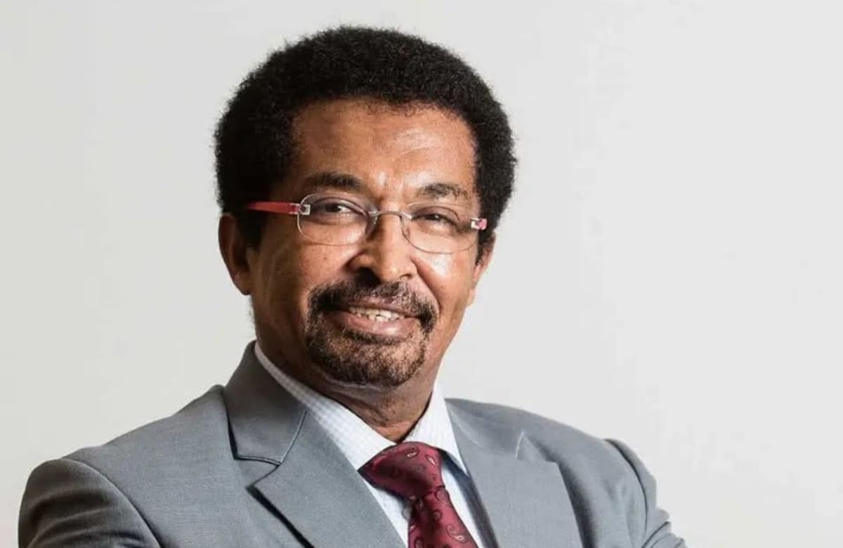 وزير الثروة الحيوانية: رئيس الوزراء سافر سويسرا لتأمين احتياجات عائلته