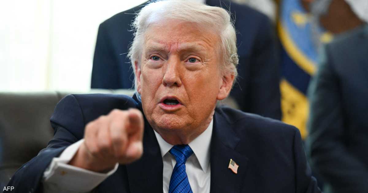 عاجلترامب في موقف محرج بعد تكذيب قصة "الرئيس السابق"