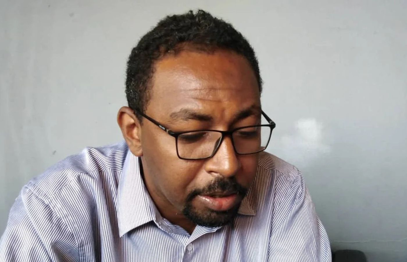 مستشار رئيس مجلس السيادة للشؤون السياسية الدكتور أمجد فريد الطيب .. من ثلاث زوايا