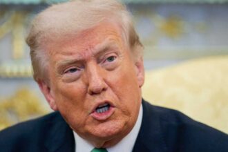 خاصترامب يرفض "المستنقع".. والحرس الثوري يمسك بزمام إيران