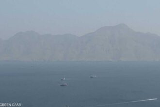 المرور الآمن مقابل البتكوين.. رسائل "احتيالية" للسفن في هرمز