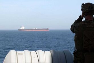 ترامب يعلن استمرار حصار إيران ضمن حملة الغضب الاقتصادي وتمديد وقف إطلاق النار