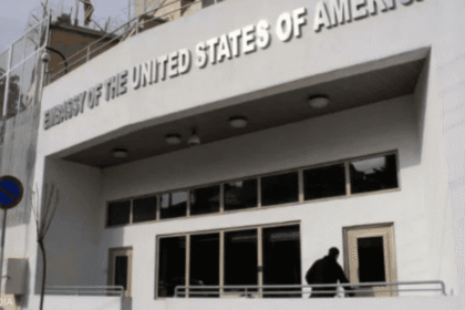 واشنطن تحذر رعاياها في لبنان بعد تهديد إيران لجامعات أميركية